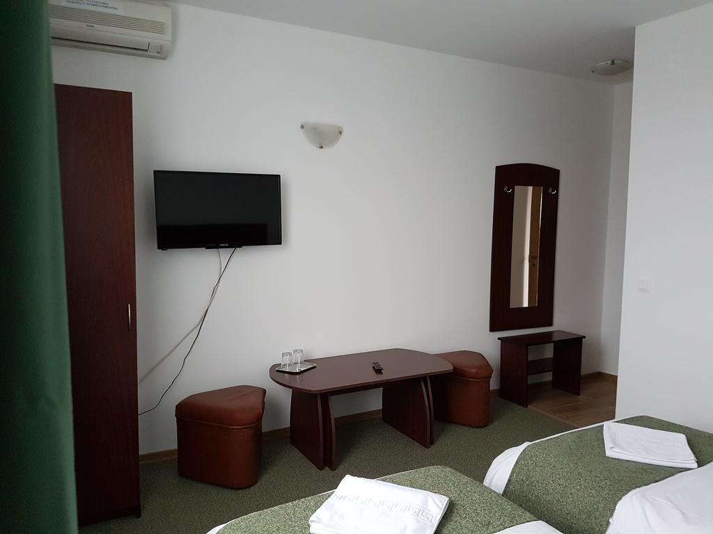 Pension Yasmine Timisoara Esterno foto