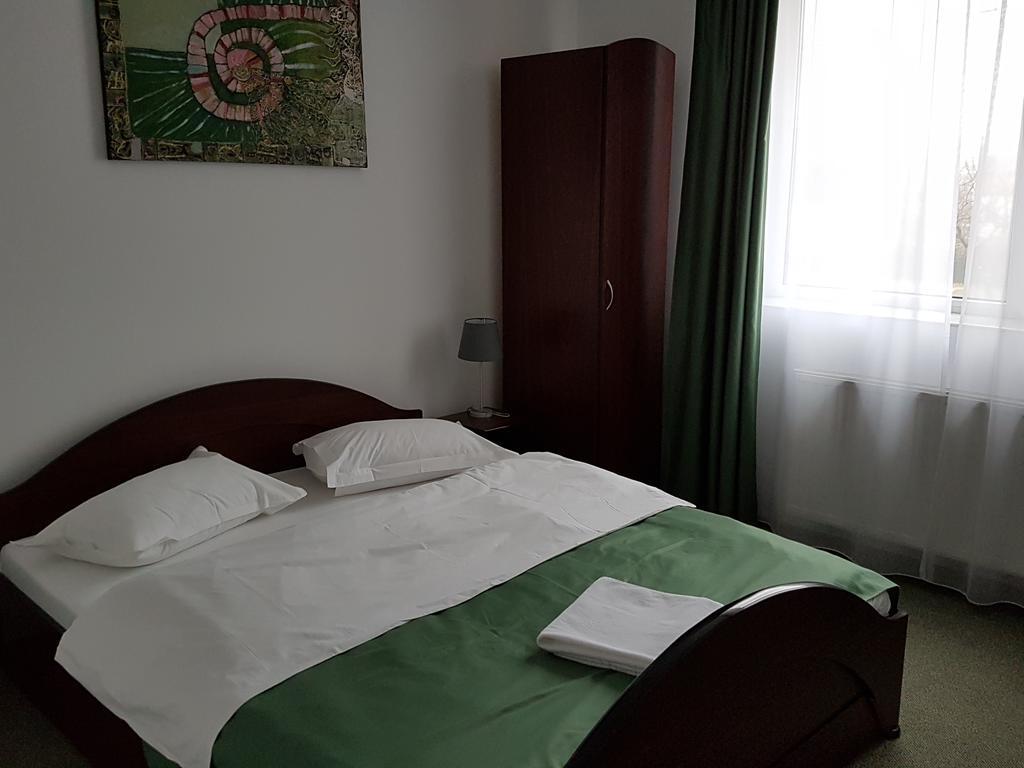 Pension Yasmine Timisoara Esterno foto