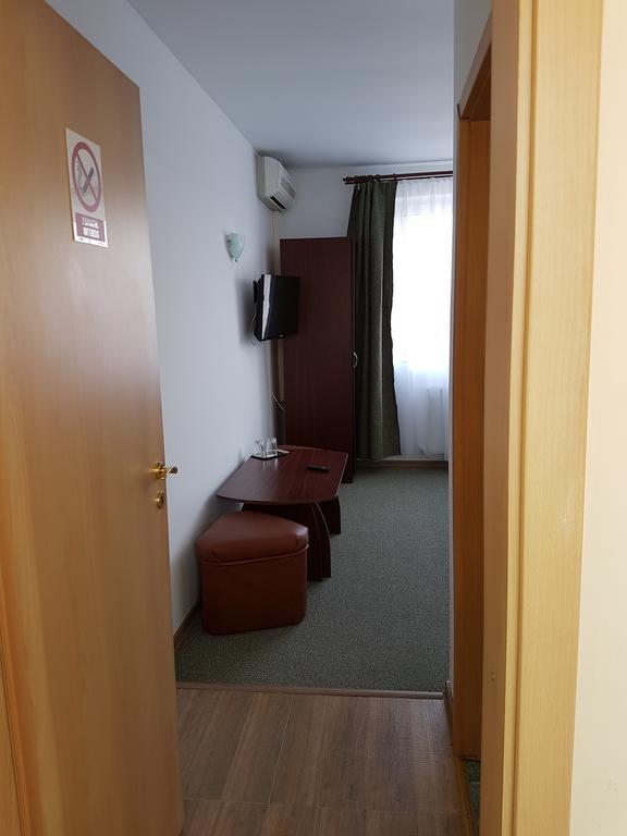 Pension Yasmine Timisoara Esterno foto