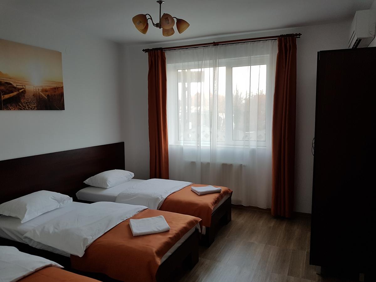Pension Yasmine Timisoara Esterno foto
