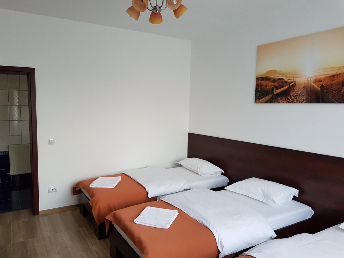 Pension Yasmine Timisoara Esterno foto