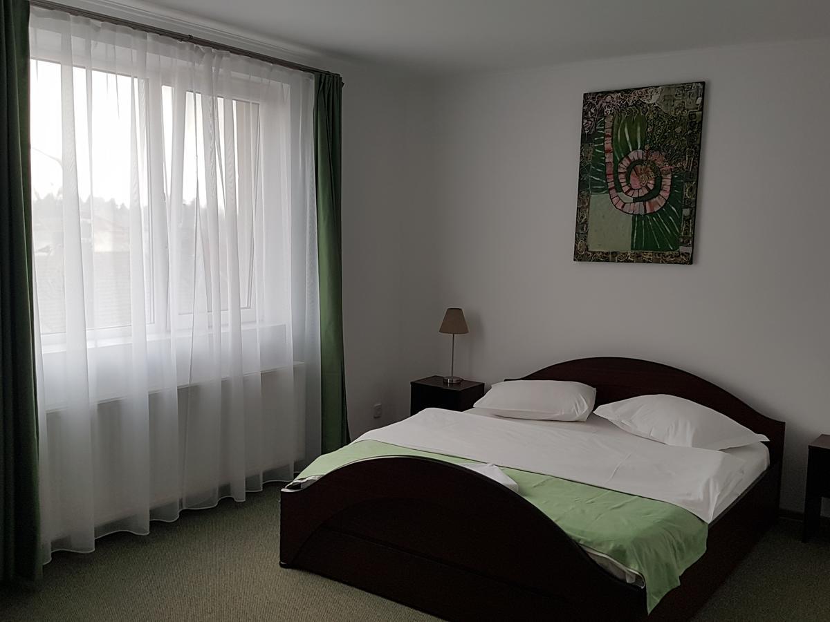 Pension Yasmine Timisoara Esterno foto