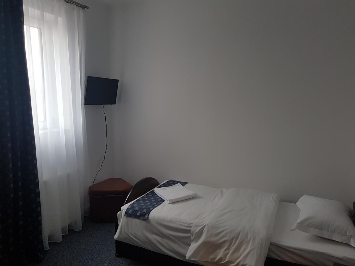 Pension Yasmine Timisoara Esterno foto