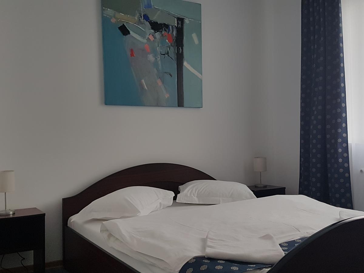 Pension Yasmine Timisoara Esterno foto