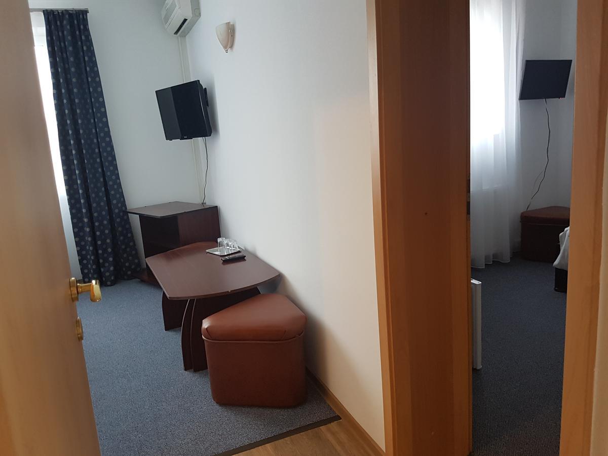 Pension Yasmine Timisoara Esterno foto